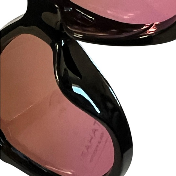 Tahari Oversized Cat Eye Black Gold Sunglasses Pink Ombre Fade
